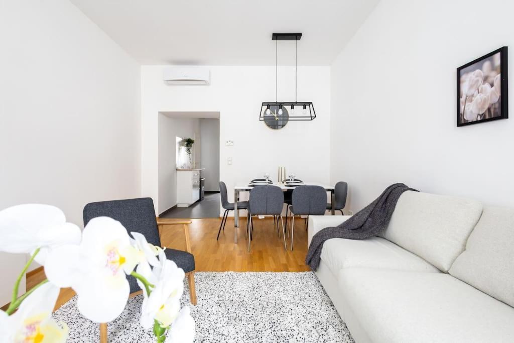 Orestaliving - 2Br On The Danube Canal Vídeň Exteriér fotografie