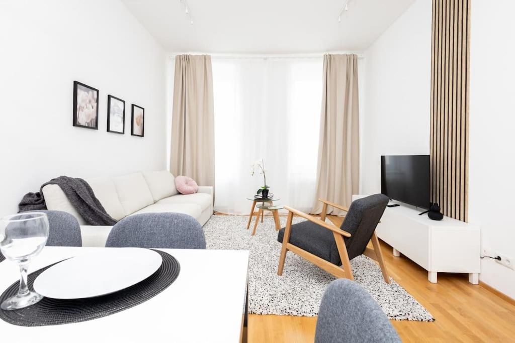 Orestaliving - 2Br On The Danube Canal Vídeň Exteriér fotografie